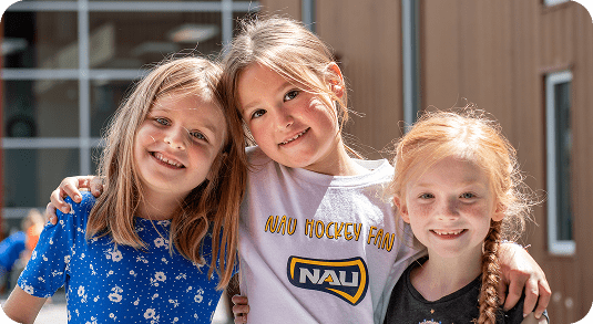 three-girls-front-photo-arms-over-shoulders
